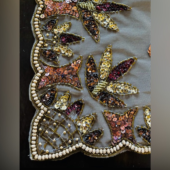 NWT Lot of 4 Beautiful Fall colors sequined placements - Picture 2 of 7